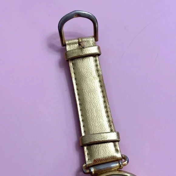 Vintage Gloria Vanderbilt Gold Leather Watch - Picture 4 of 13